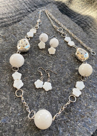 White Marble and Metal Bead with White flower Mother of Pearl Necklace