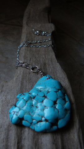 Turquoise Globular Necklace - She-Rock Canada