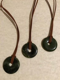 Round Disc Nephitic Jade - She-Rock Canada